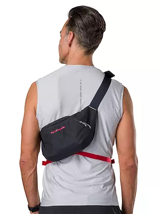 NATHAN | Laufrucksack Limitless Run Sling 2L | schwarz