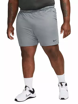 NIKE | Herren Fitnessshort Dri-FIT Totality | hellgrau