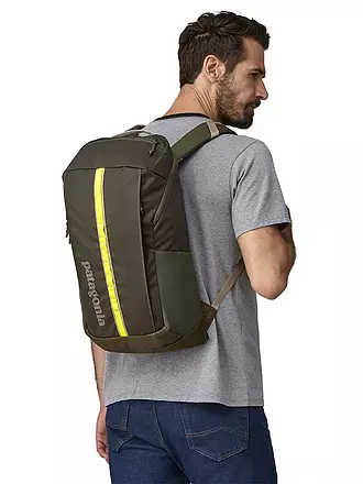 PATAGONIA | Tagesrucksack Black Hole® Pack 25L | dunkelrot