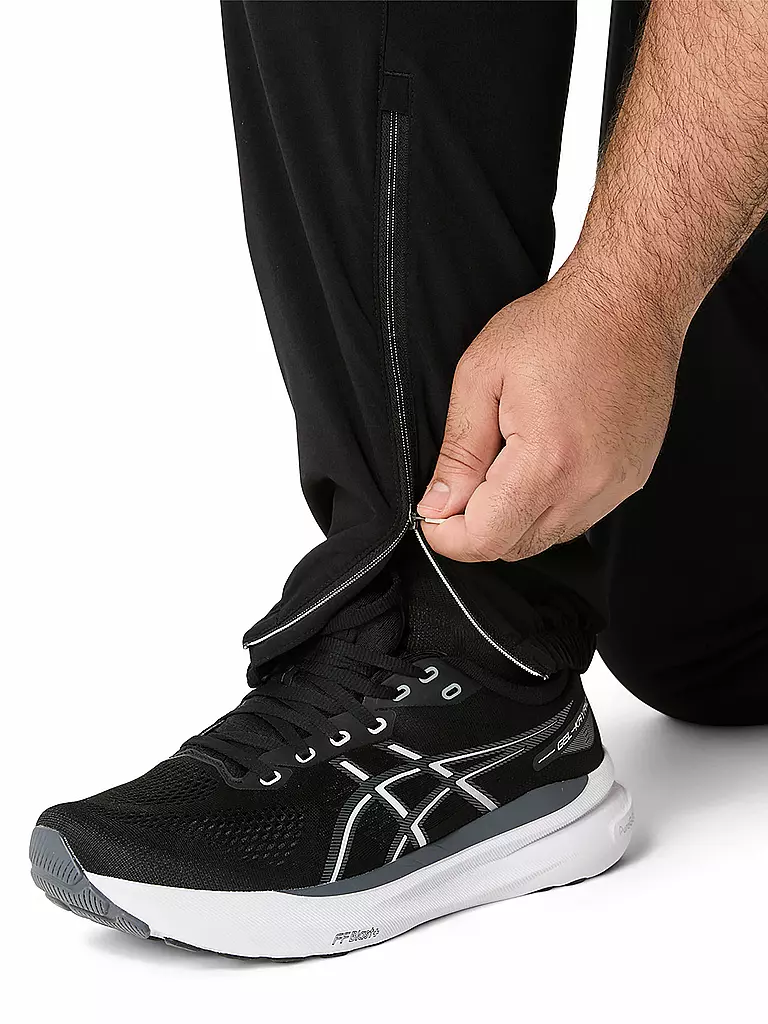 ASICS | Herren Laufhose Core Woven | schwarz