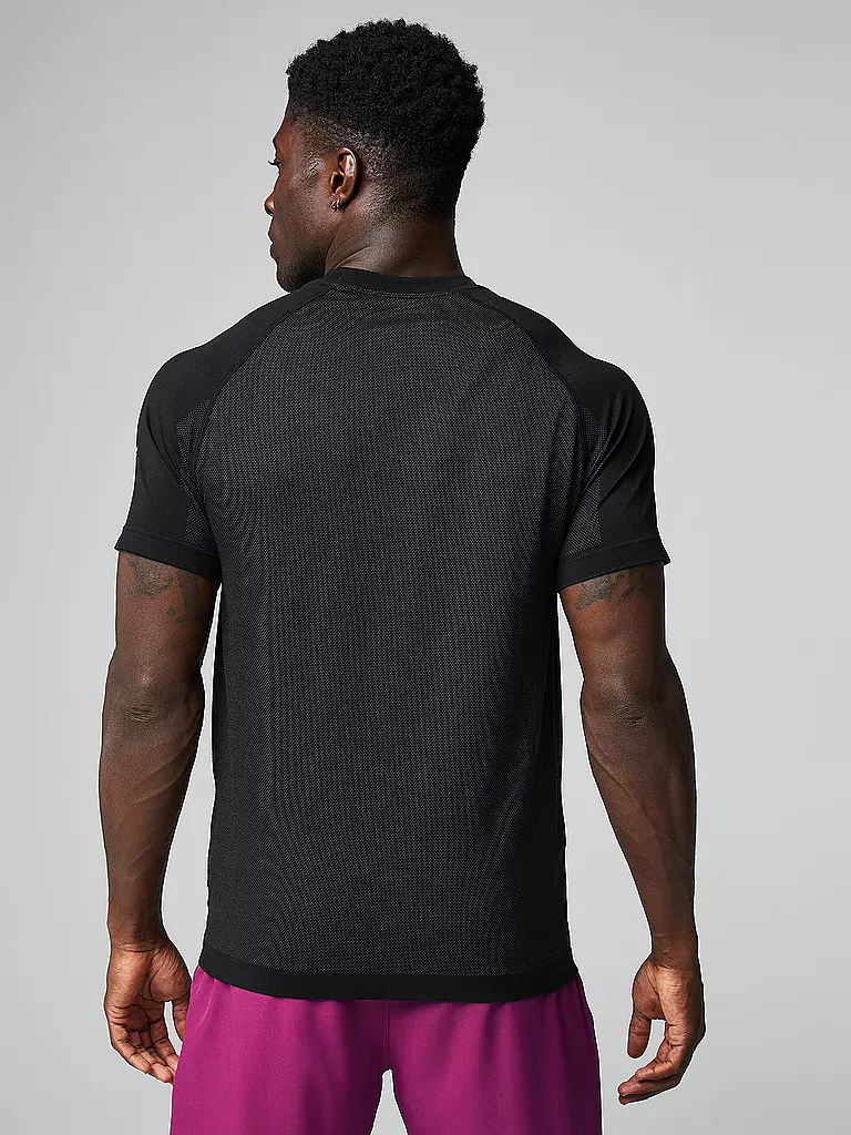 FABLETICS | Herren Fitnessshirt The Training Day | schwarz