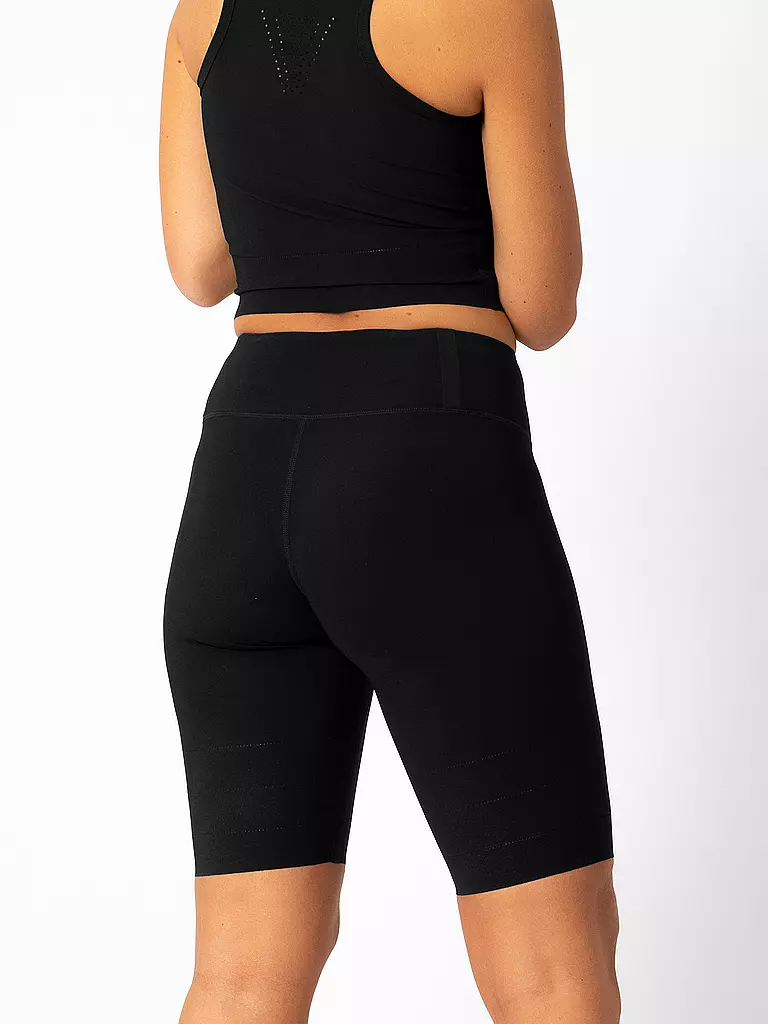 LAMUNT | Damen Short Lisa Tailor | schwarz