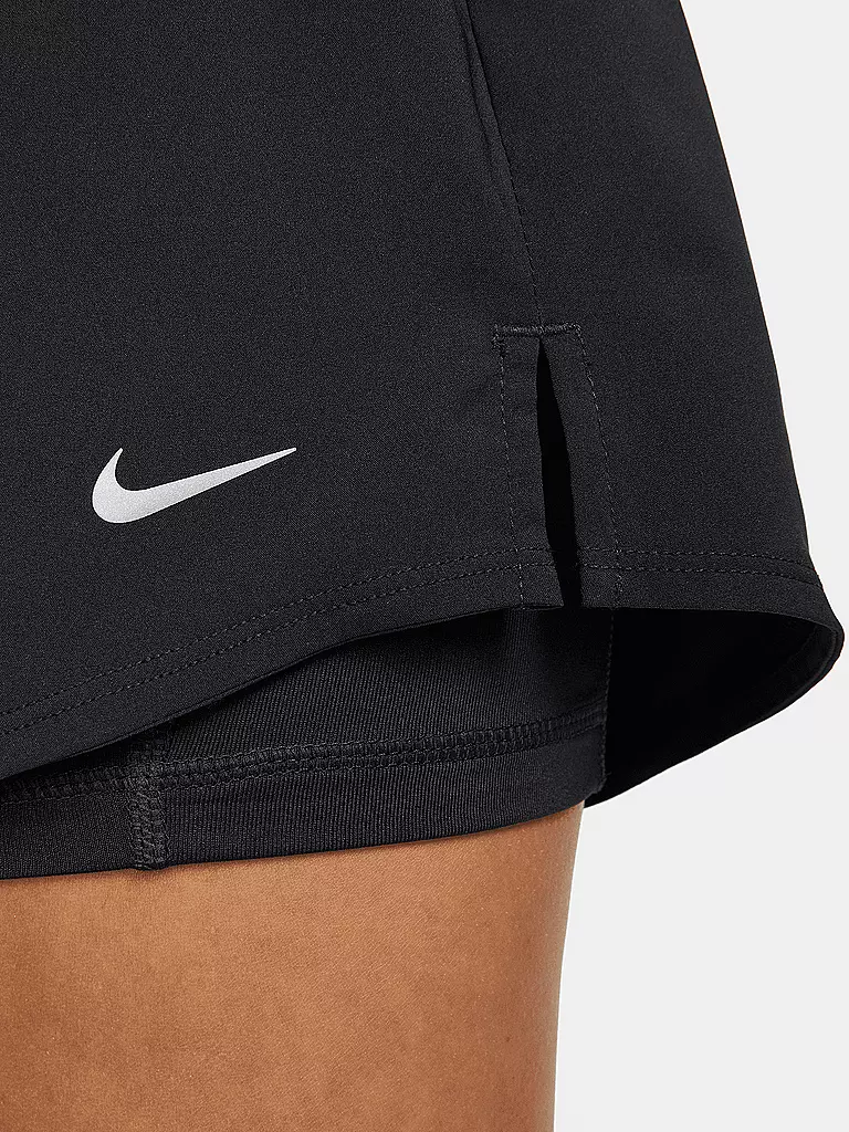 NIKE | Damen Fitnessshort Dri-FIT One | schwarz