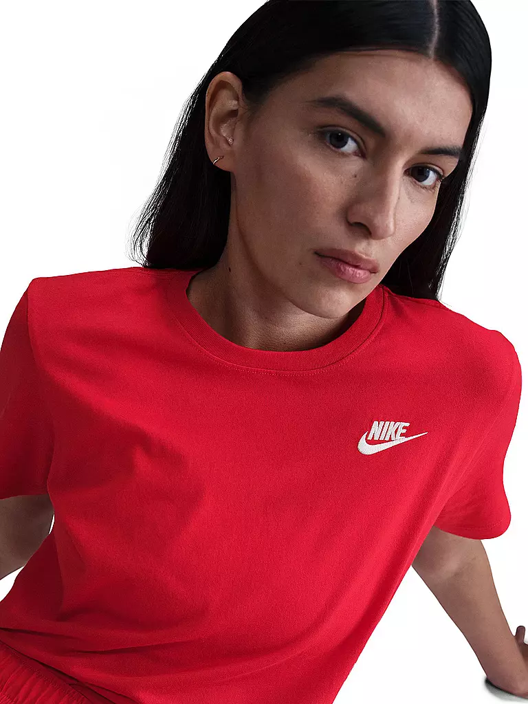 NIKE | Damen T-Shirt Sportswear Club Essentials | dunkelgrün