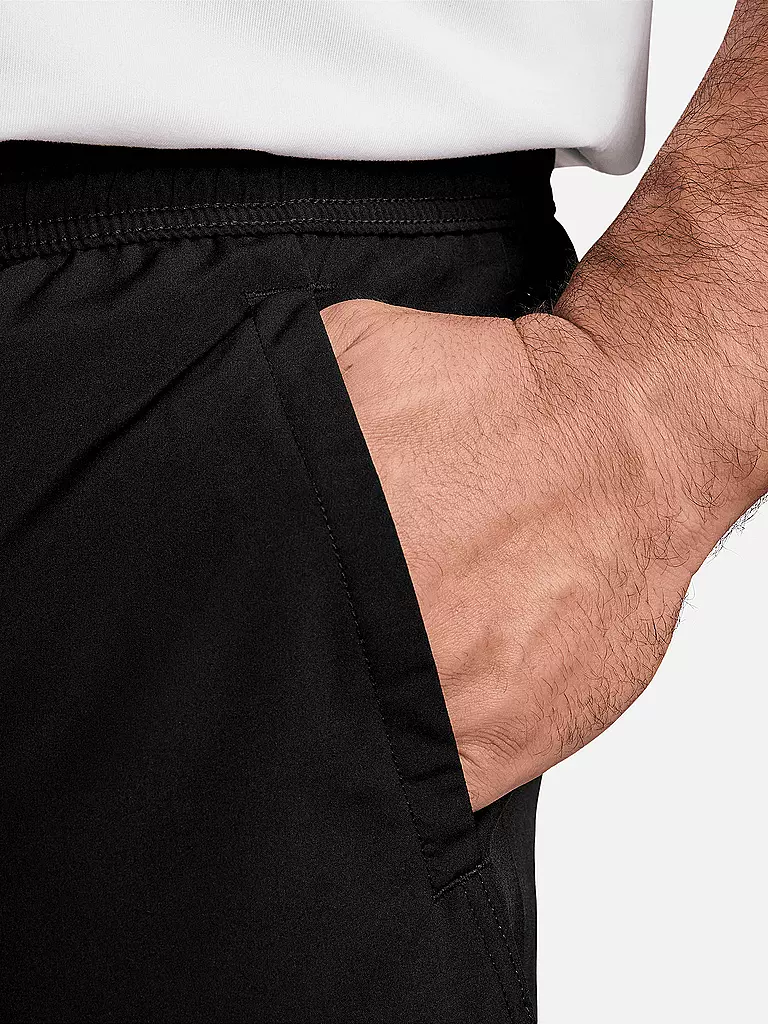 NIKE | Herren Fitnessshort Form | schwarz