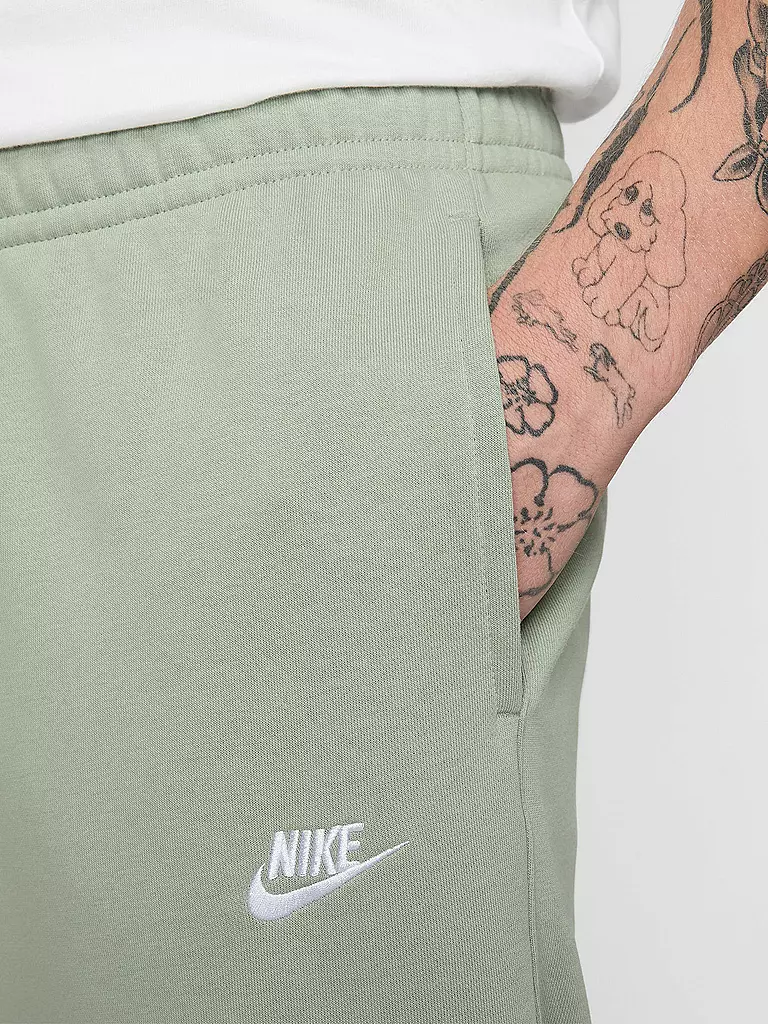 NIKE | Herren Jogginghose Sportswear Club French Terry | hellgrün