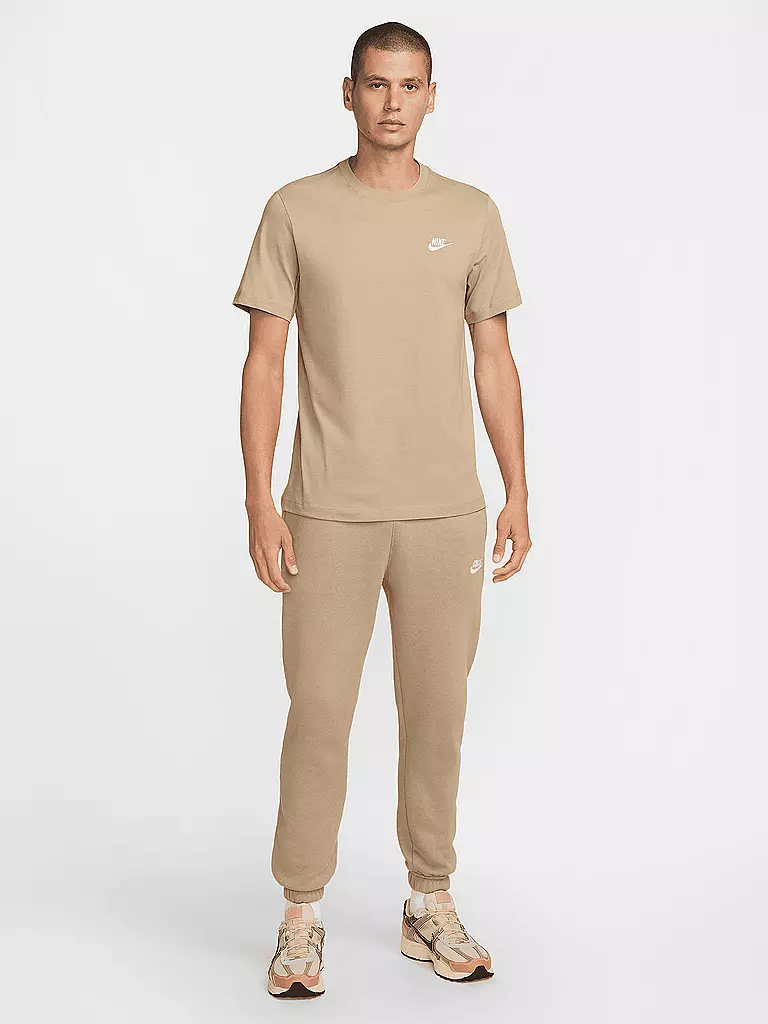 NIKE | Herren T-Shirt Nike Sportswear Club | camel