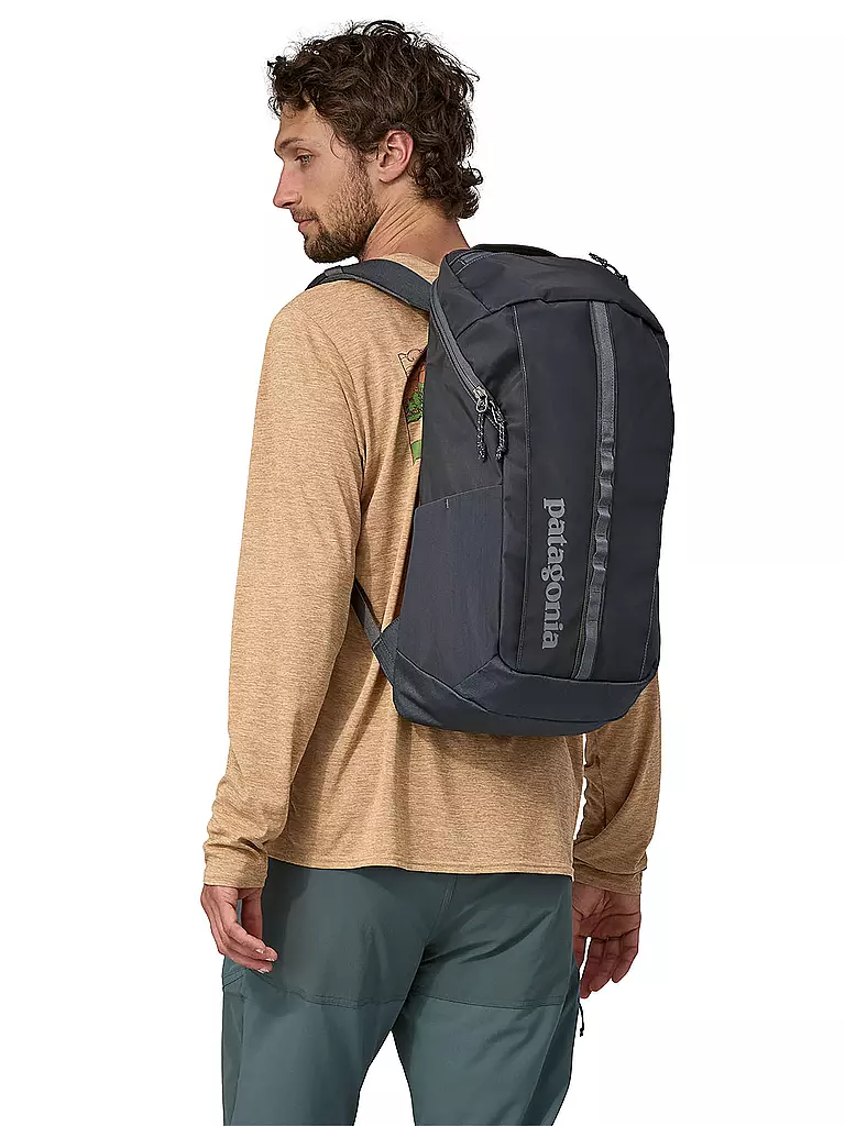 PATAGONIA | Tagesnrucksack Black Hole 25L | dunkelblau