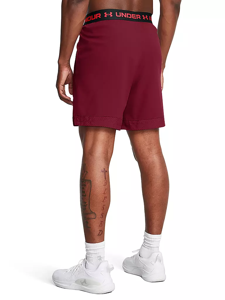 UNDER ARMOUR | Herren Fitnessshort UA Vanish 15cm | dunkelrot